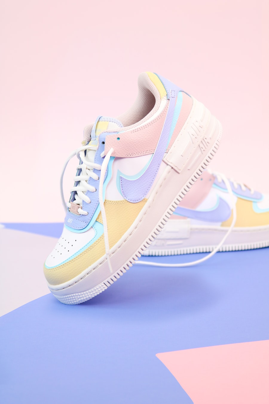 Witte high-top sneakers